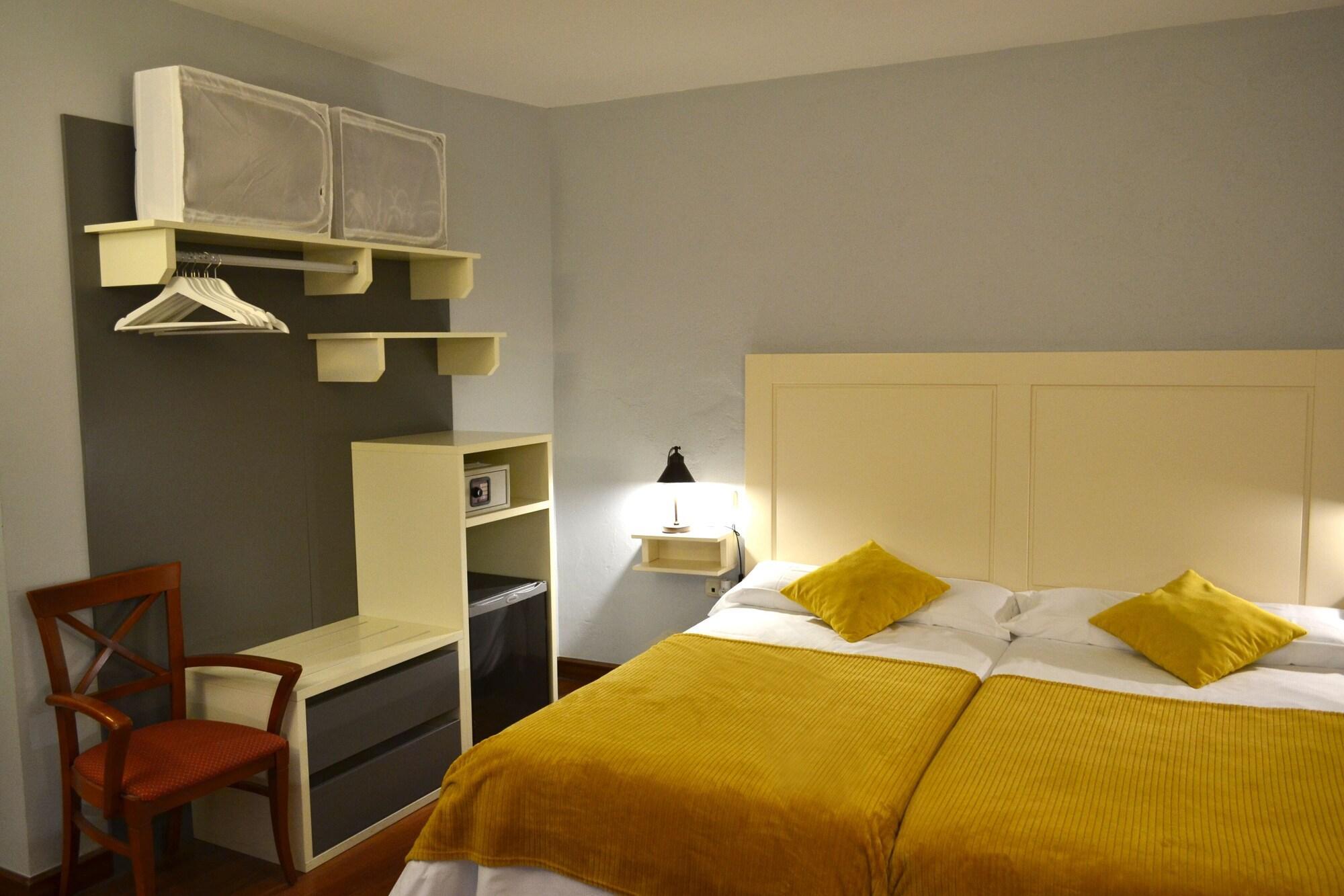 Hotel Alda Via 莱昂 外观 照片