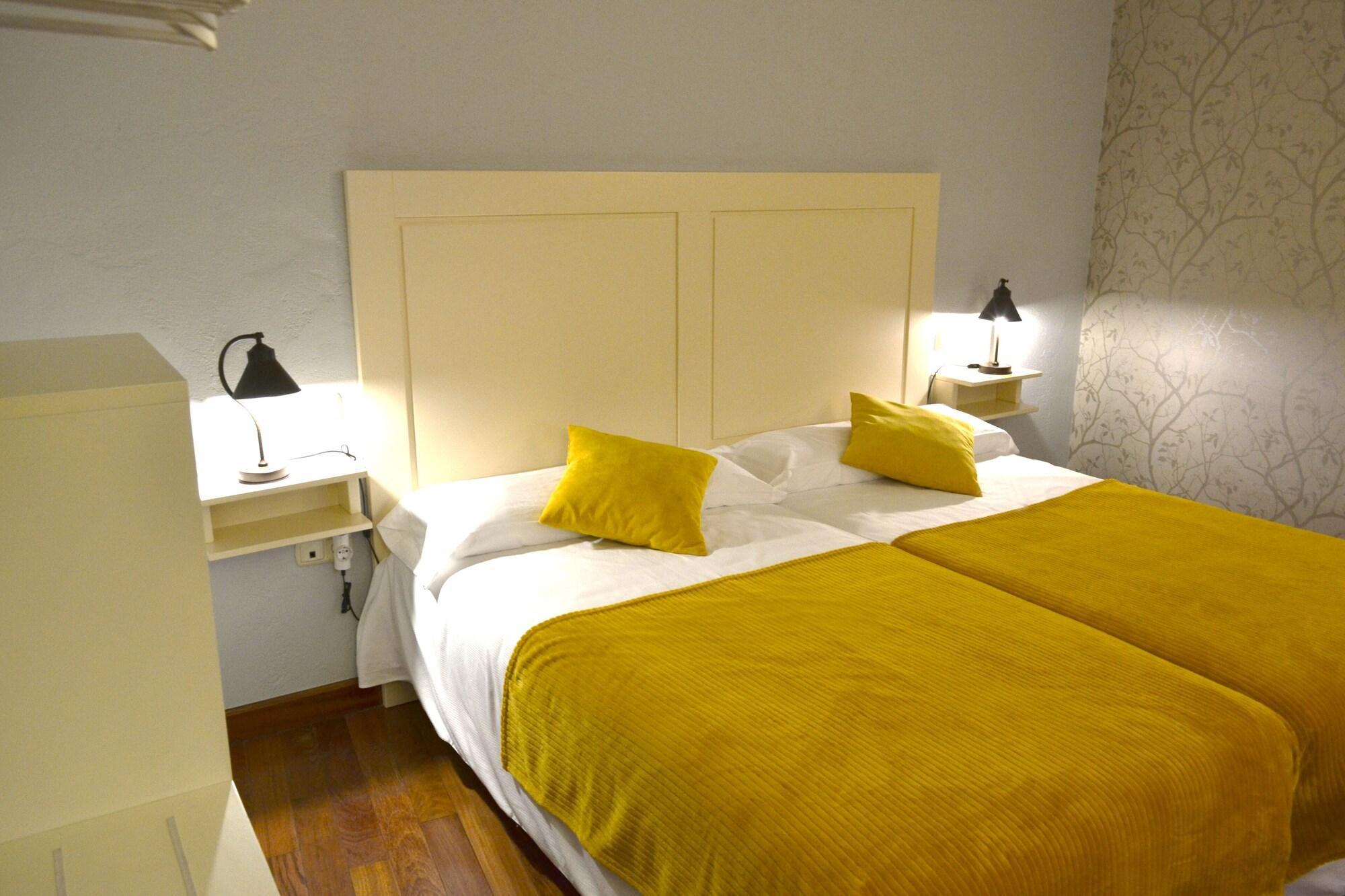 Hotel Alda Via 莱昂 外观 照片