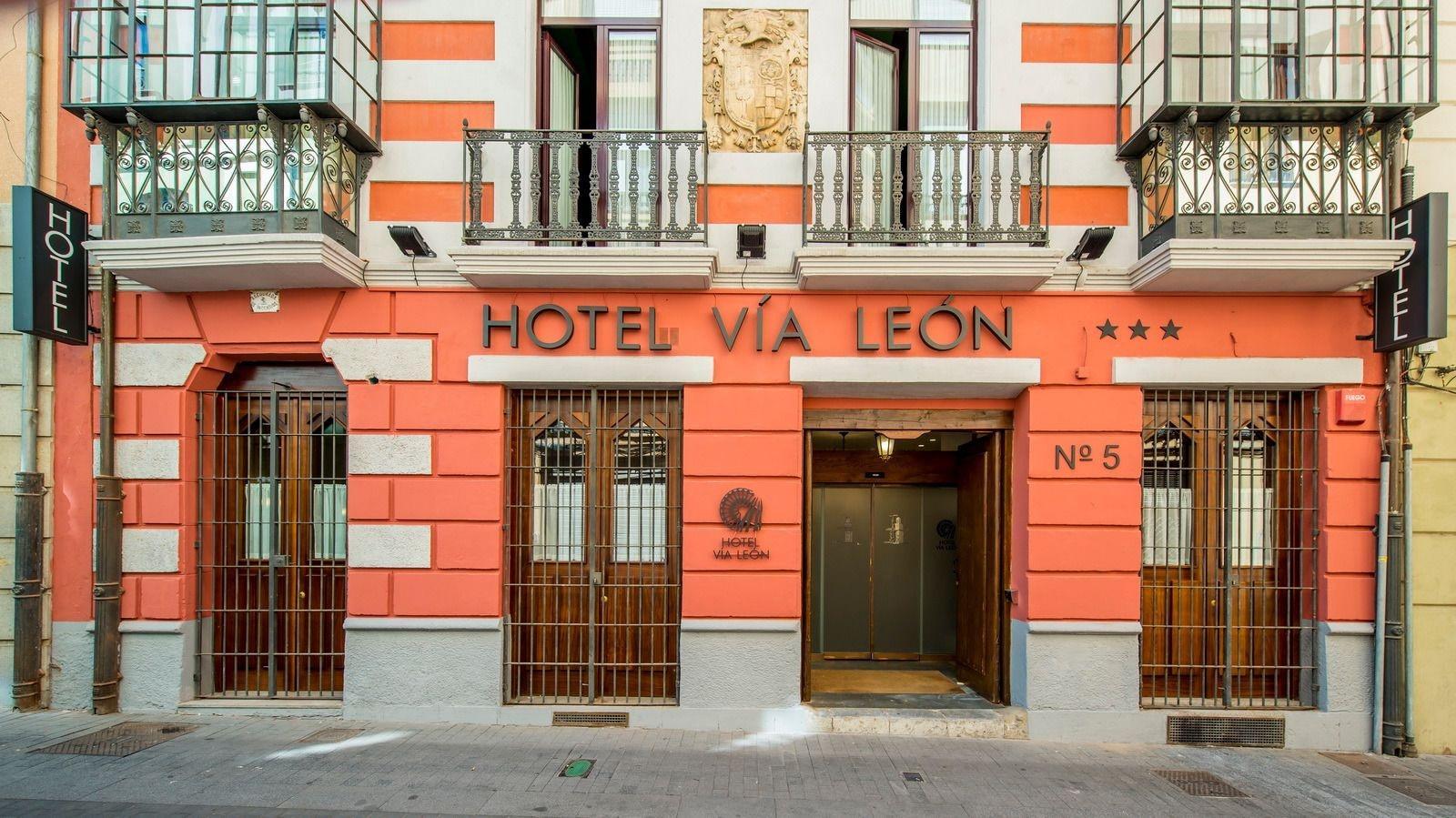 Hotel Alda Via 莱昂 外观 照片