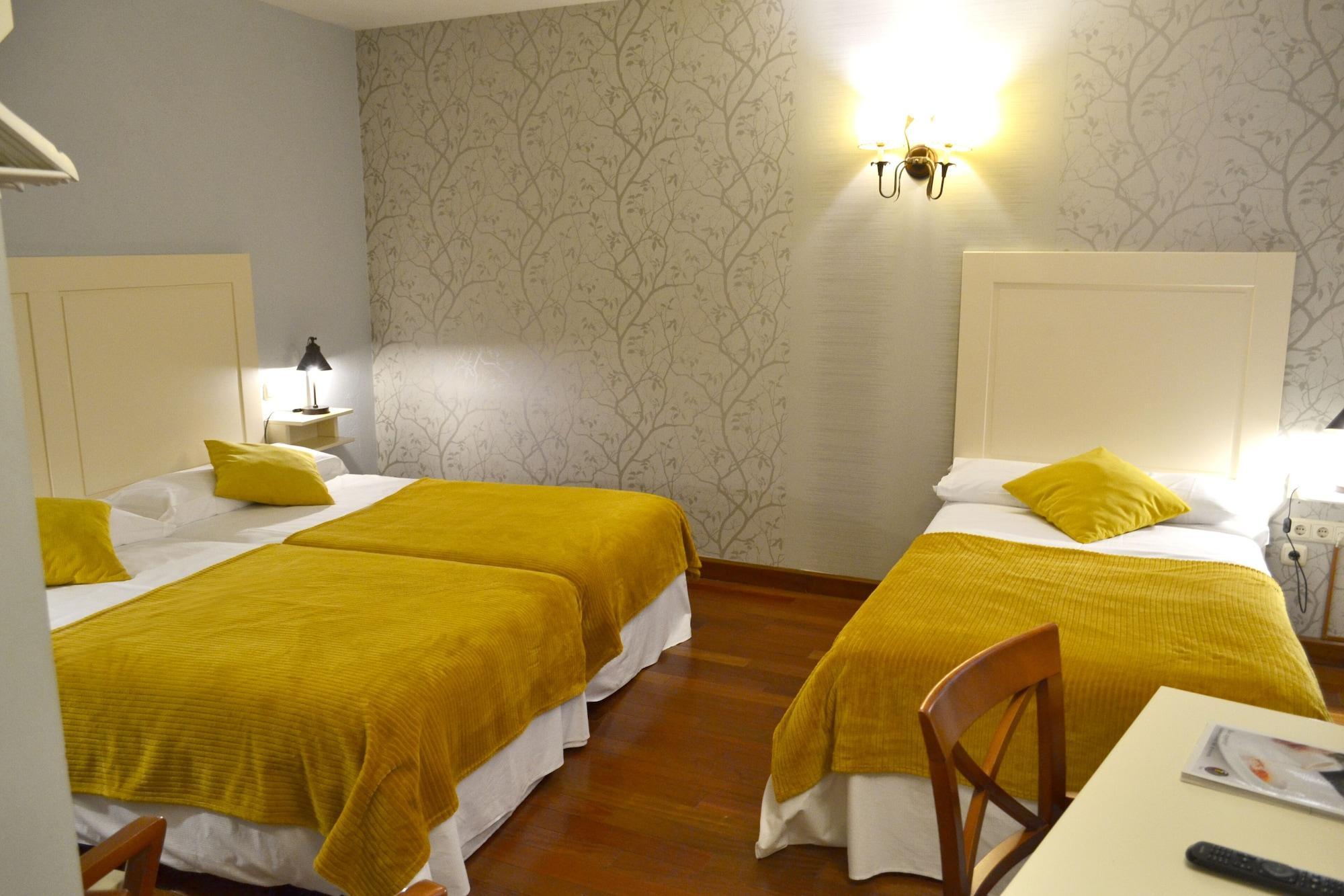 Hotel Alda Via 莱昂 外观 照片