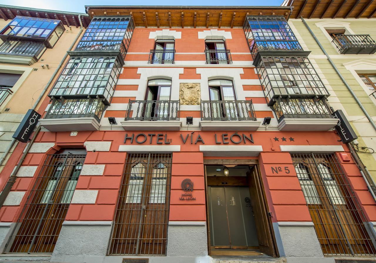 Hotel Alda Via 莱昂 外观 照片