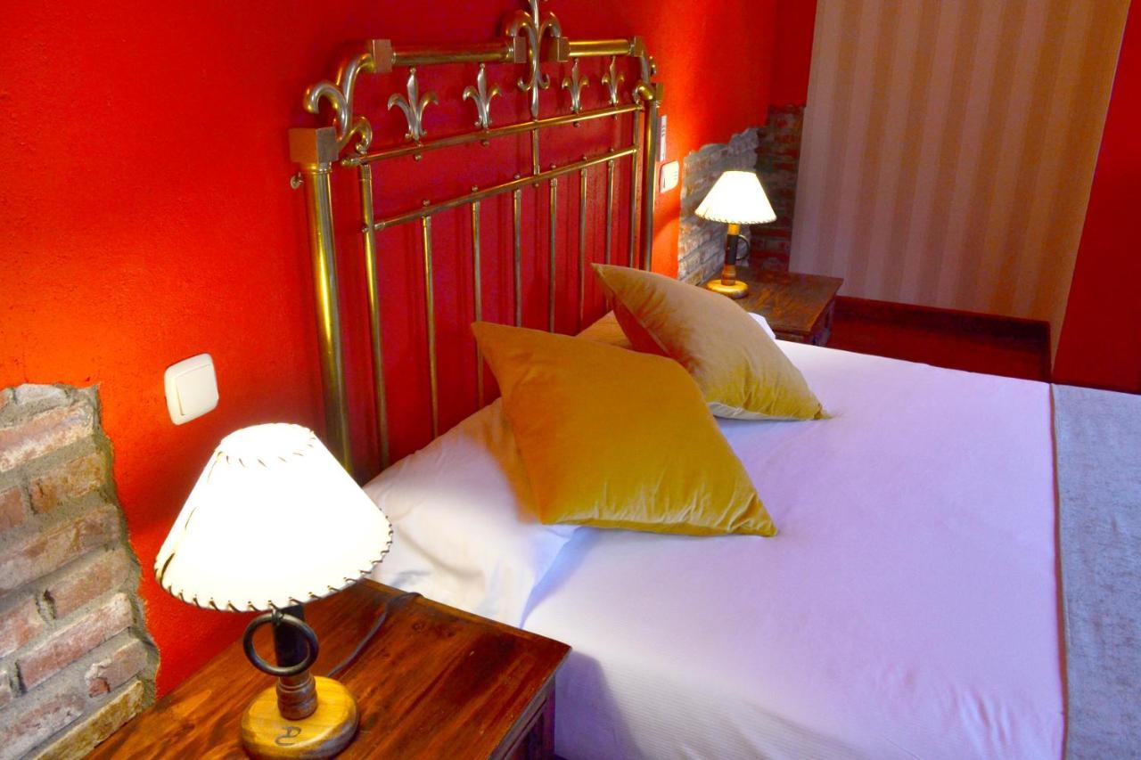 Hotel Alda Via 莱昂 外观 照片